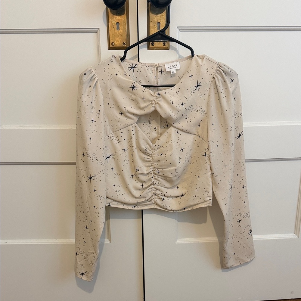 Le Lis Collection Star Print Cropped Blouse